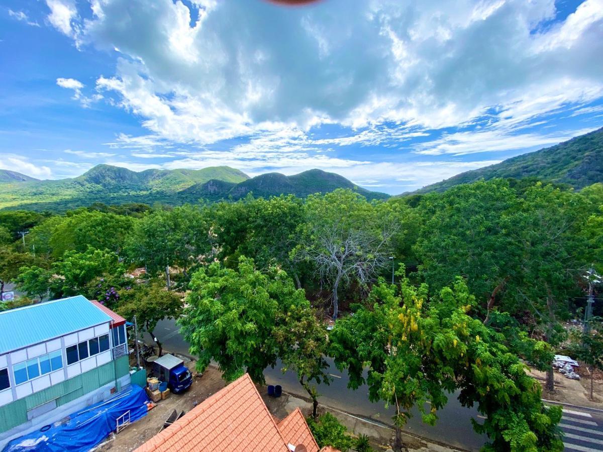 ホテル Khach San Phuc Loc An Con Dao Chi Khu Co Ong エクステリア 写真